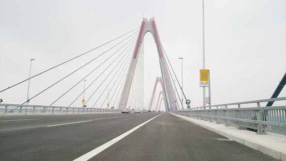 Nhat Tan Bridge in Hanoi (Illustrative photo: SGGP)